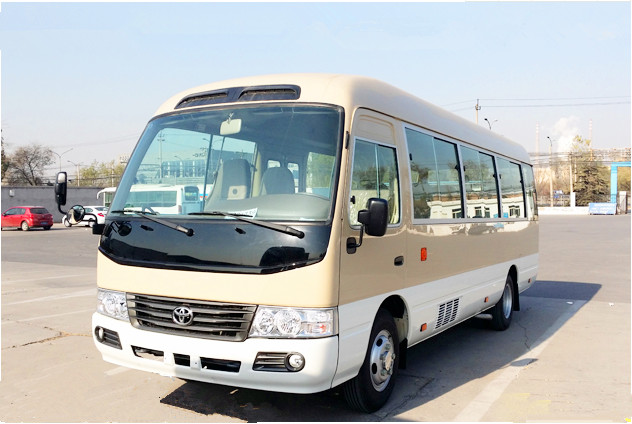 成都租中巴車收費標準