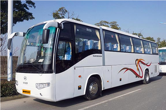 成都包車帶司機多少錢一天