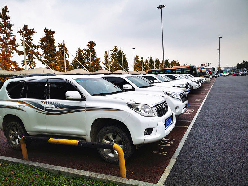 成都租車(chē)去稻城亞丁