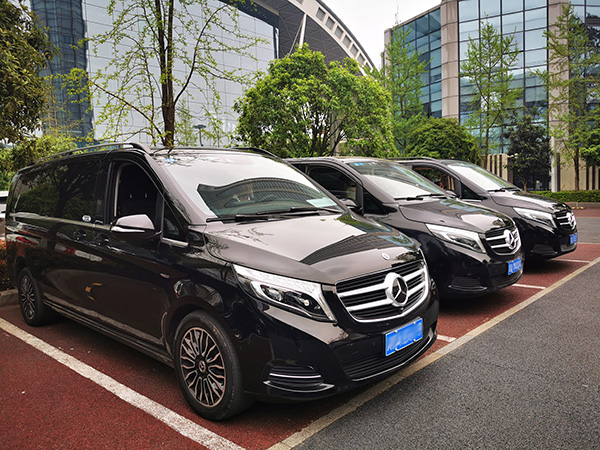 成都商務(wù)租車公司