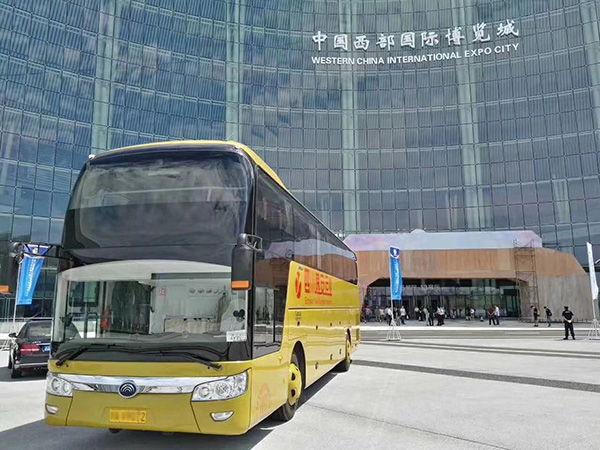 成都大巴租車 成都大巴租車