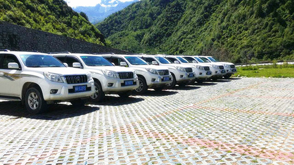 成都租車去西藏