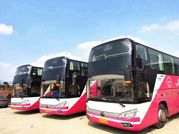 成都租大巴車價格