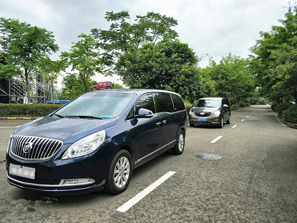 成都自駕租車 成都自駕租車